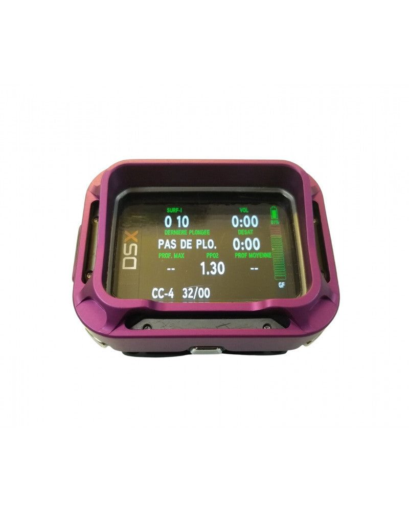 Dive computer display showing various data