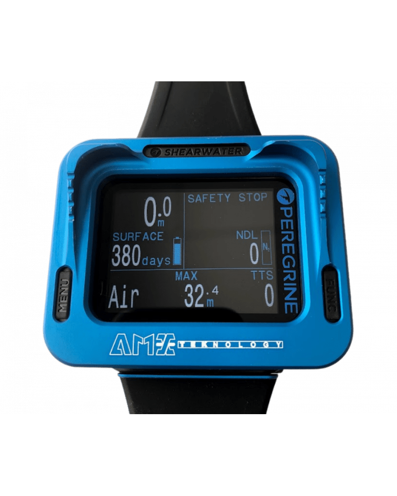 Peregrine dive computer showing depth and air status.
